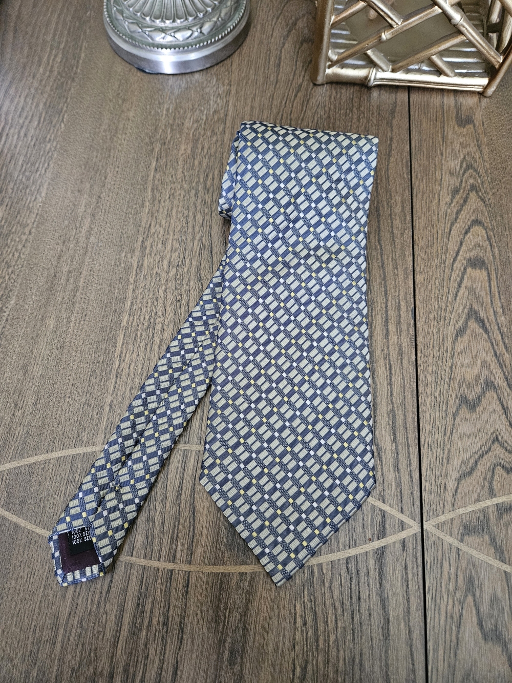 Ateseta Navy and Yellow Geometric Silk Tie